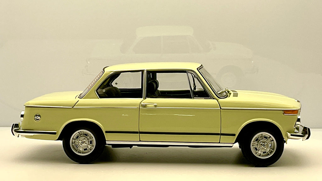 BMW 2002 Tii Kyosho 08543ML Die-Cast 1/18
