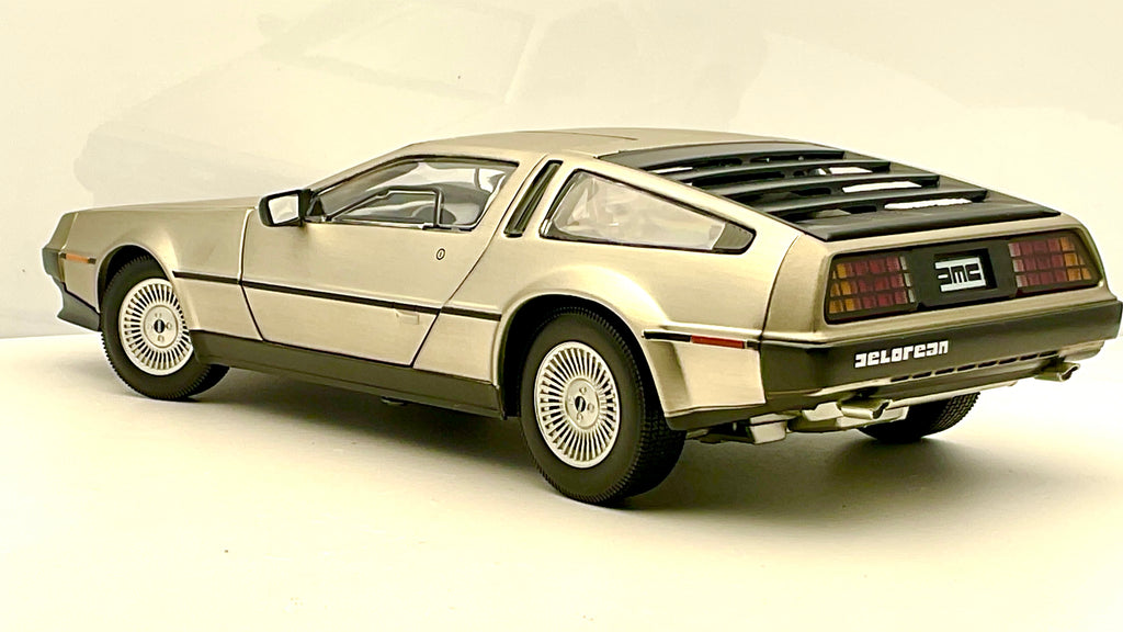 De Lorean DMC , Sun Star 2701 Die-Cast 1/18 ,Vista posteriore