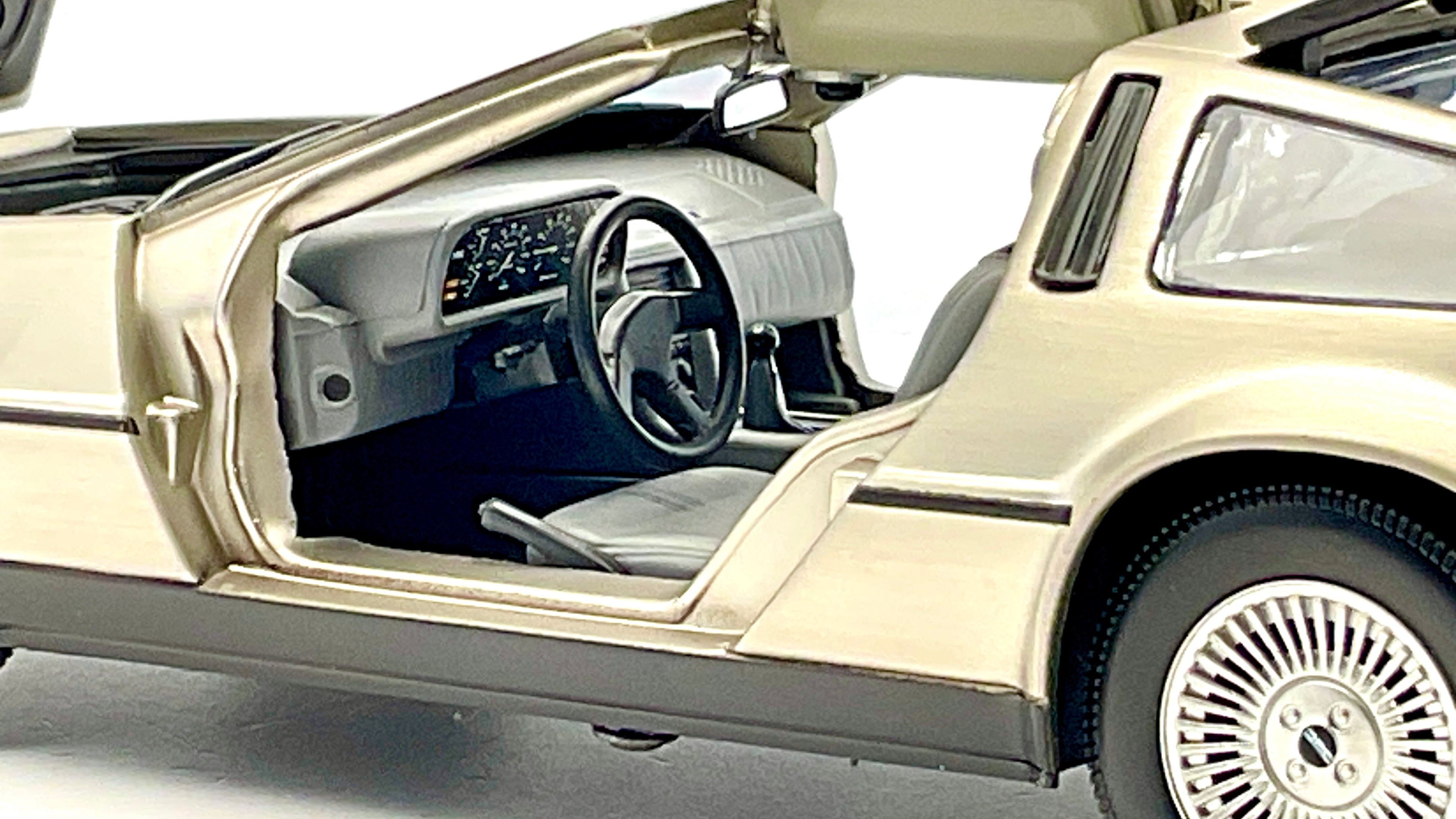 De Lorean DMC , Sun Star 2701 Die-Cast 1/18