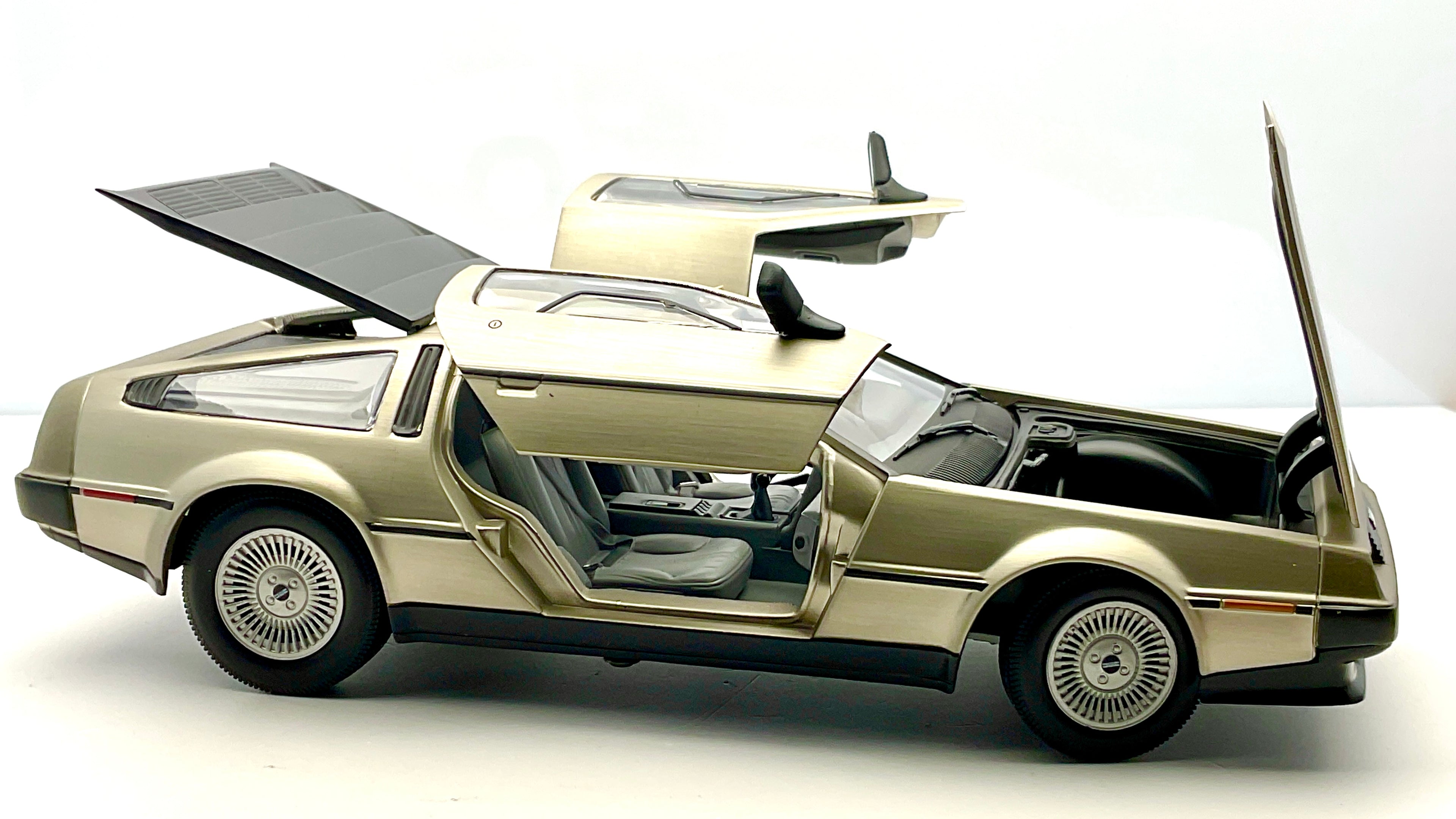 De Lorean DMC , Sun Star 2701 Die-Cast 1/18