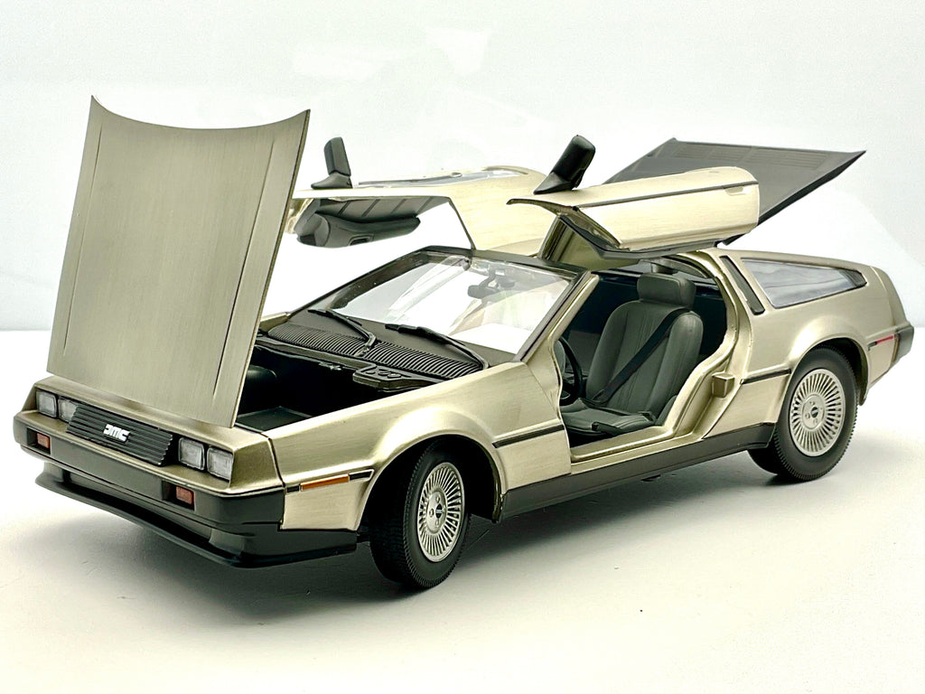 De Lorean DMC , Sun Star 2701 Die-Cast 1/18
