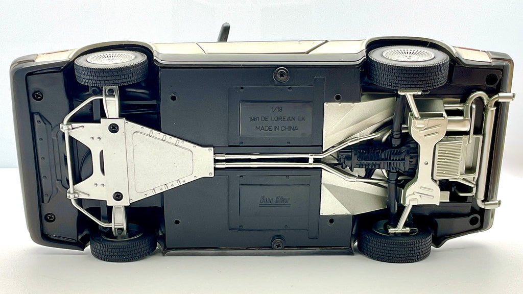 De Lorean DMC , Sun Star 2701 Die-Cast 1/18