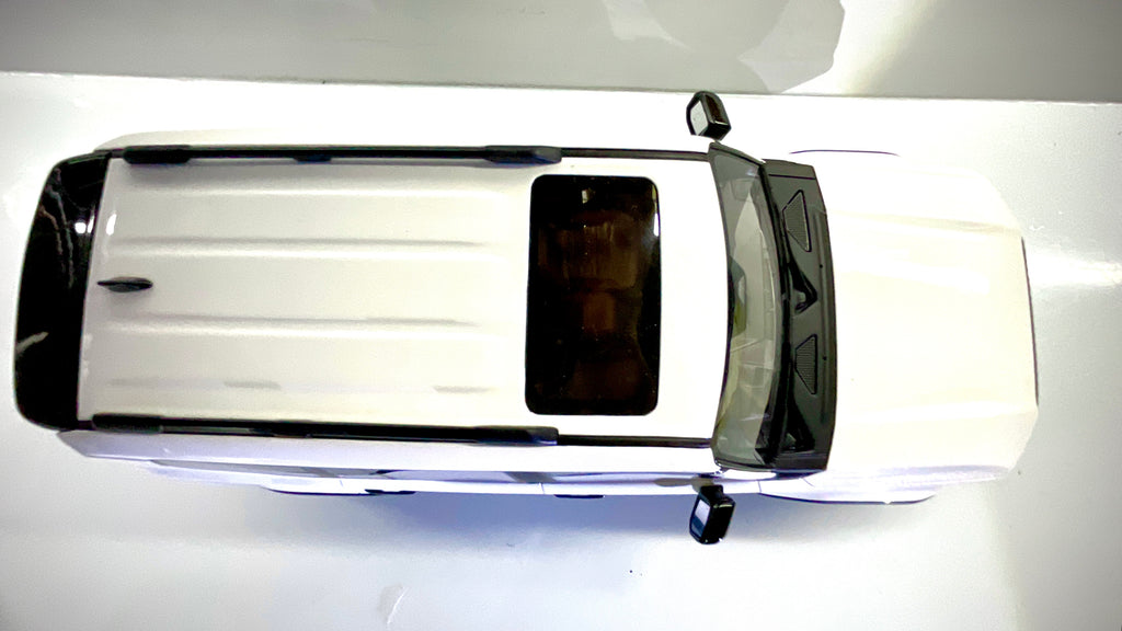 Kyosho KSR18064W Toyota Land Cruiser 250 ZX bianco 1:18