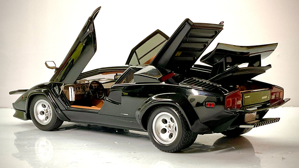 Kyosho 08320BKCR – Lamborghini Countach LP 400S – The Cannonball Run – Nera