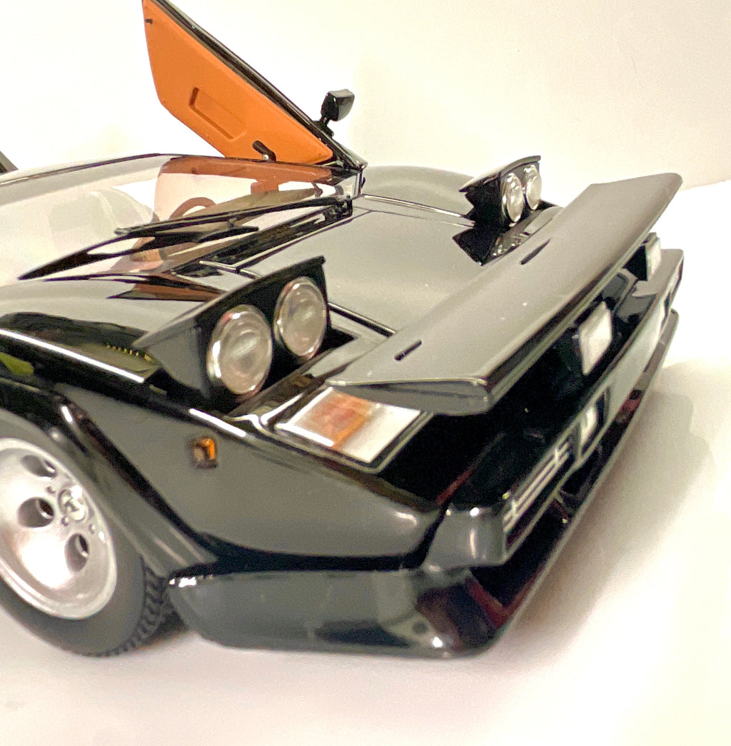 Kyosho 08320BKCR – Lamborghini Countach LP 400S – The Cannonball Run – Nera