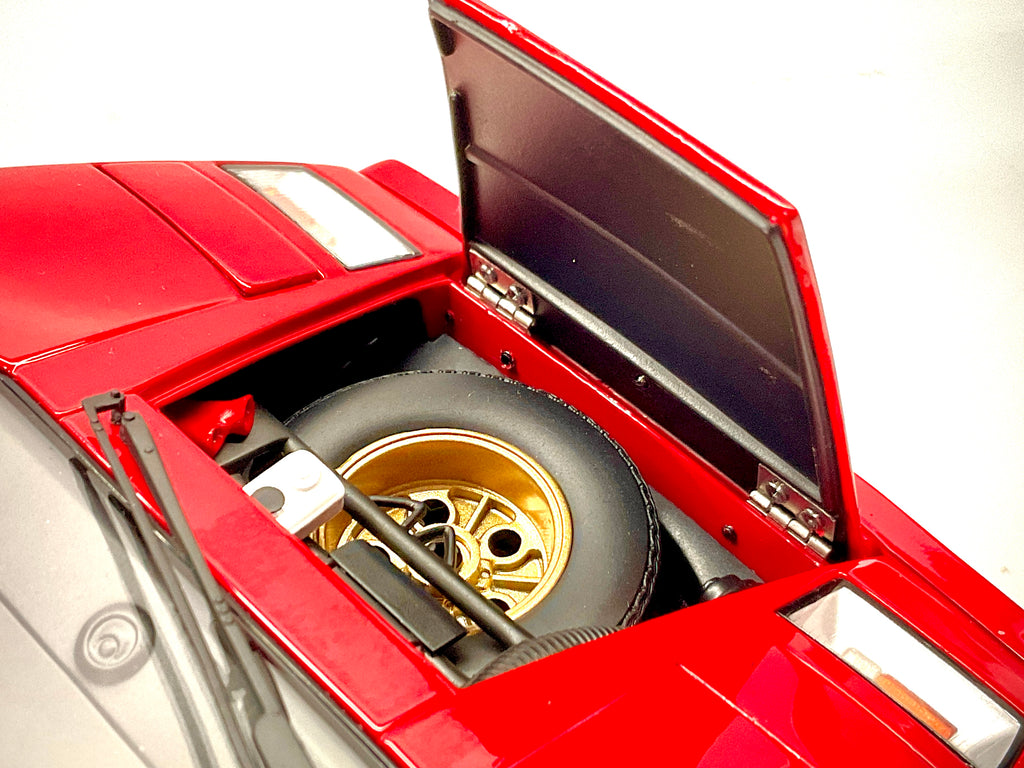 Kyosho 08320RBKG – Lamborghini Countach LP 5000 Quattrovalvole – Rossa con cerchi oro