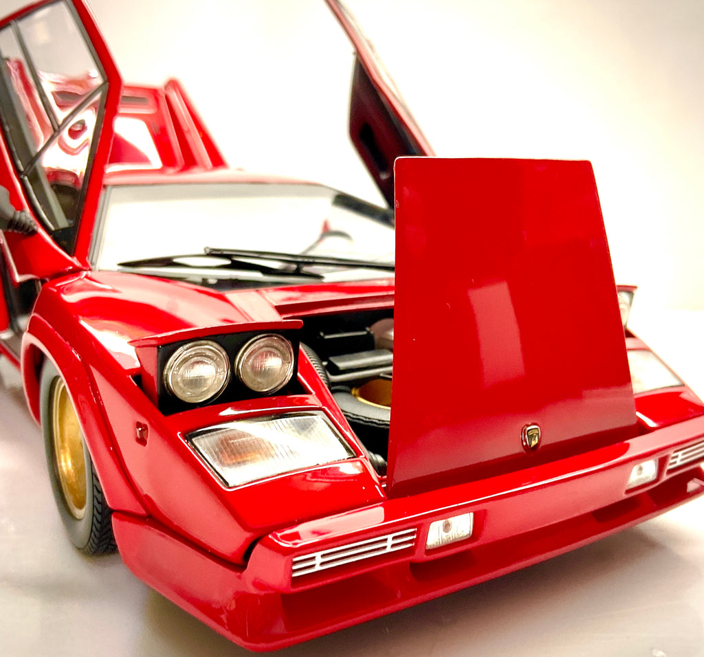 Kyosho 08320RBKG – Lamborghini Countach LP 5000 Quattrovalvole – Rossa con cerchi oro